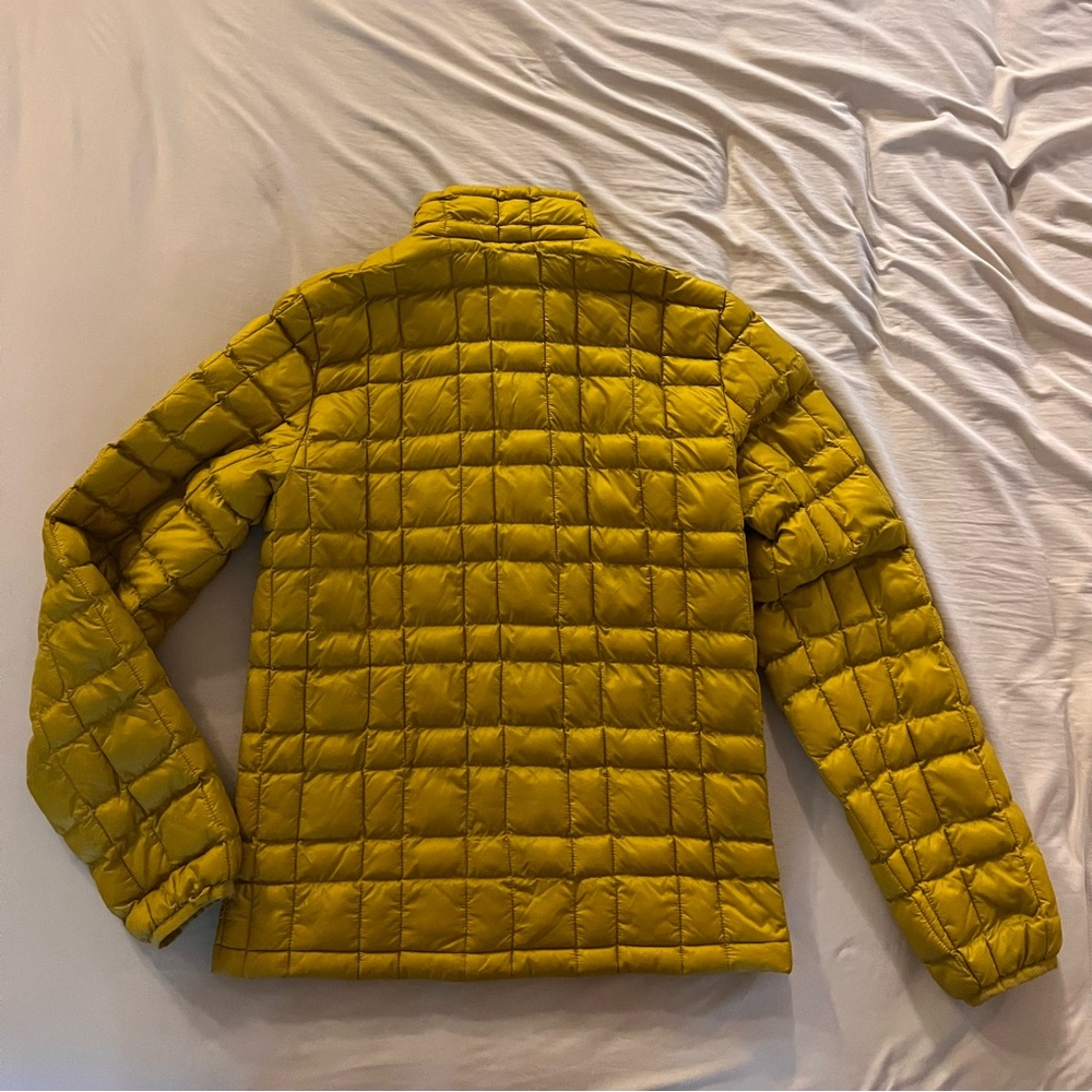 Marmot Men's Mustard Yellow Quilted Puffer Jacket - Picture 6 of 8